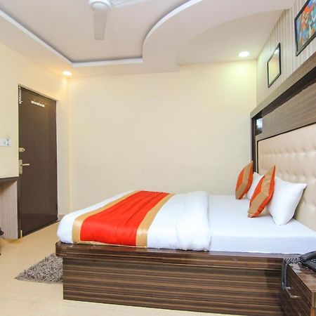 Oyo 8883 Hotel Comfort Zone Lakhnau Kültér fotó