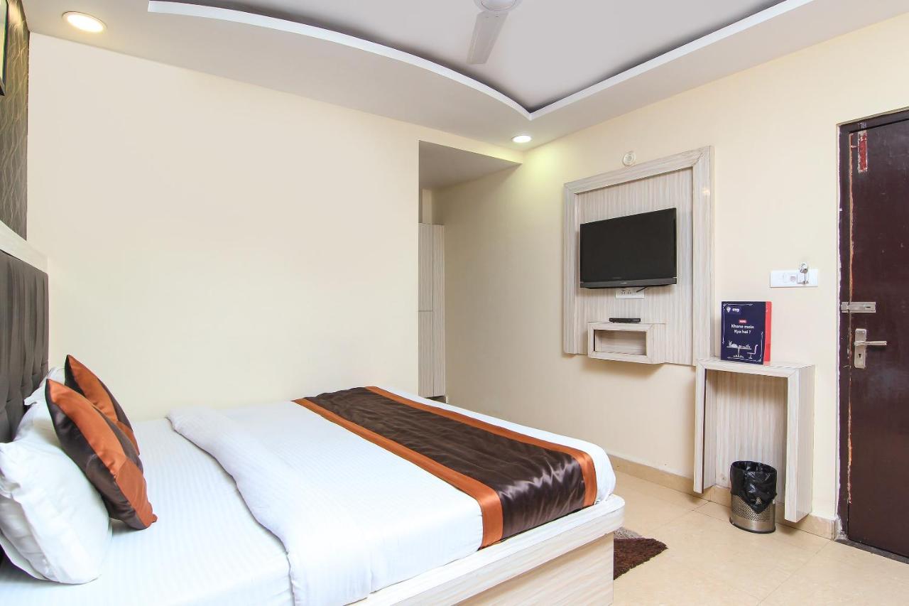 Oyo 8883 Hotel Comfort Zone Lakhnau Kültér fotó