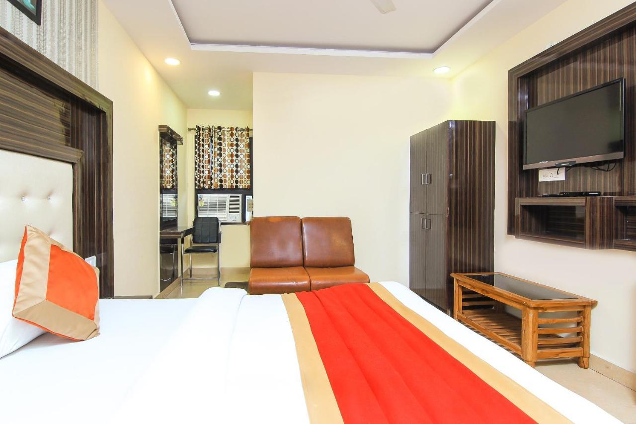 Oyo 8883 Hotel Comfort Zone Lakhnau Kültér fotó