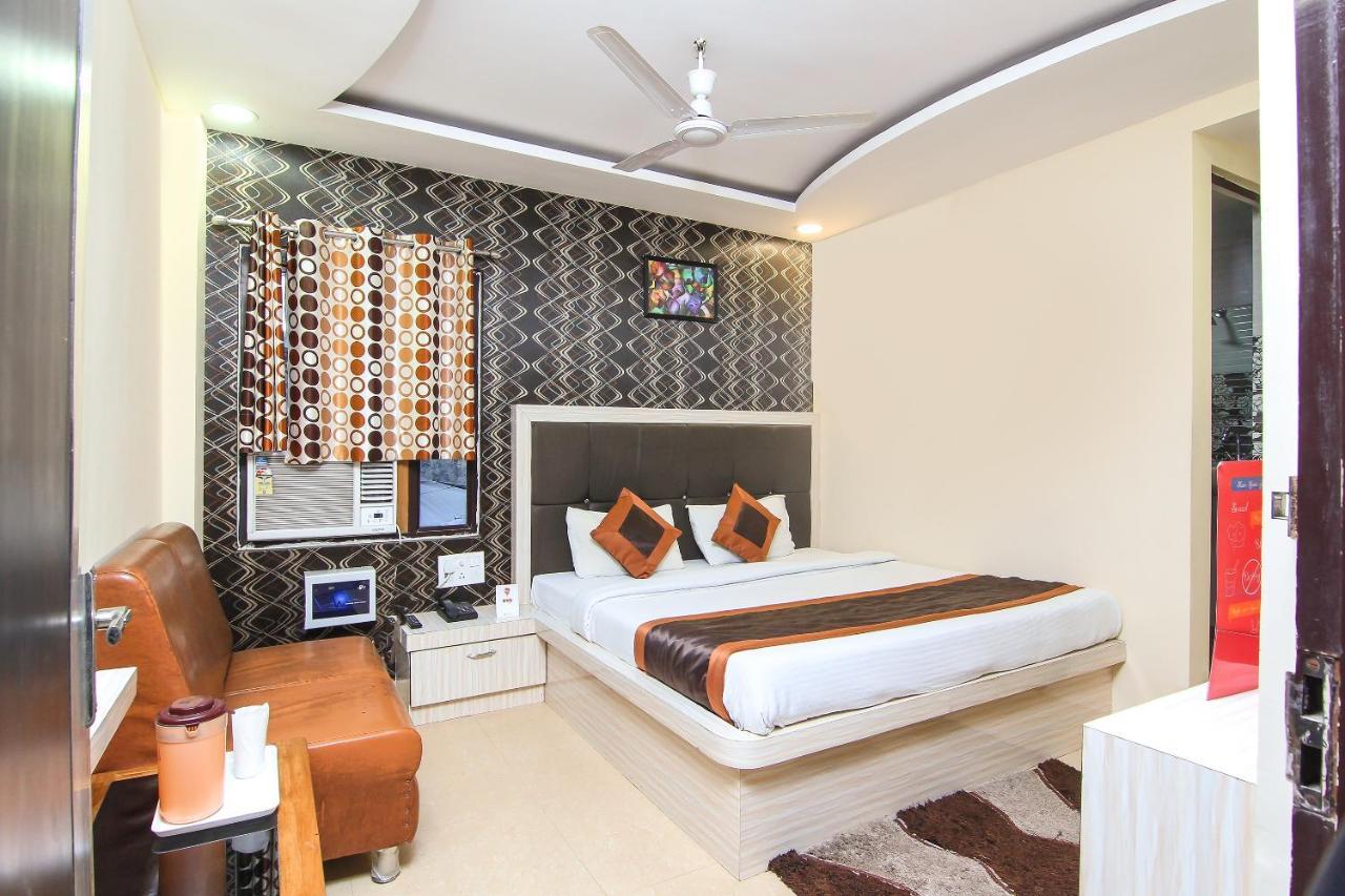 Oyo 8883 Hotel Comfort Zone Lakhnau Kültér fotó