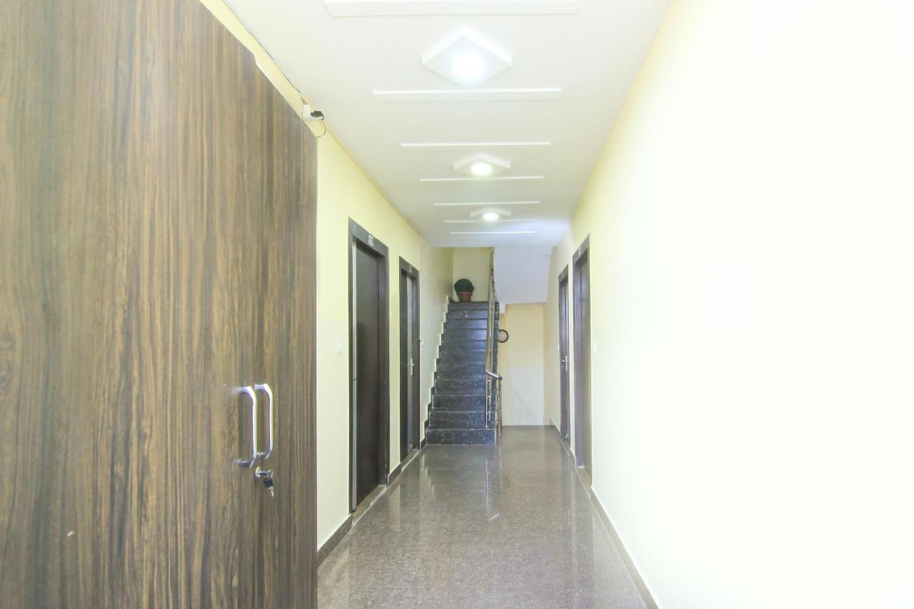 Oyo 8883 Hotel Comfort Zone Lakhnau Kültér fotó